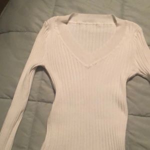 Stretchy white v neck sweater